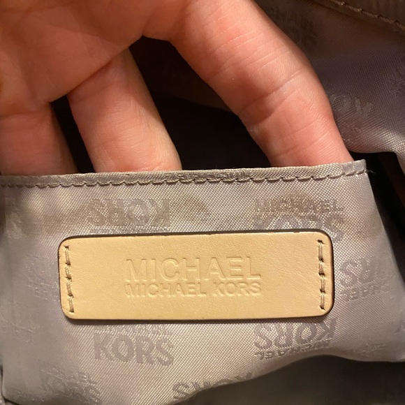 Michael Kors Shoulder Bag - Picture 5 of 7
